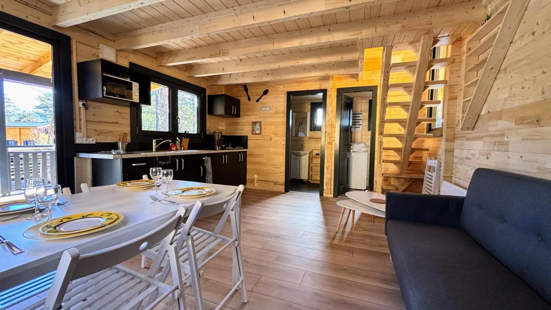 Parc Residentiel De Loisir : Le Loup Blanc Du Riou Otel Barcelonnette Fransa