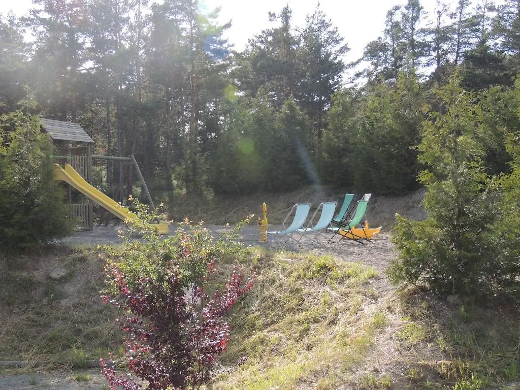 Tatil parkı Parc Residentiel De Loisir : Le Loup Blanc Du Riou Otel Barcelonnette Fransa