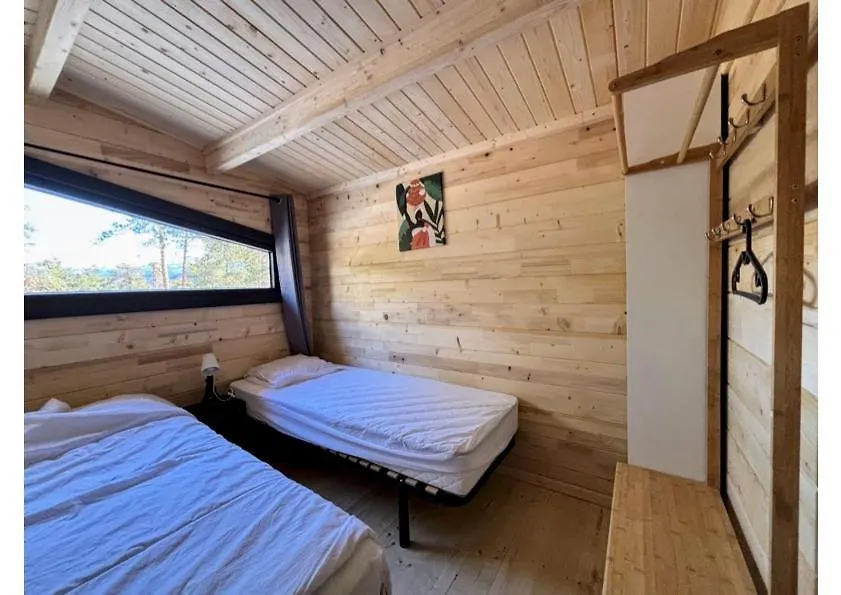 Hotel Parc Résidentiel de Loisir : Le Loup Blanc du Riou à Barcelonnette 0*,  France