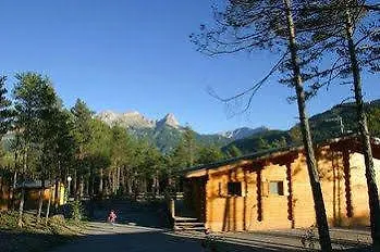 Hotel Parc Résidentiel de Loisir : Le Loup Blanc du Riou à Barcelonnette Village de vacances